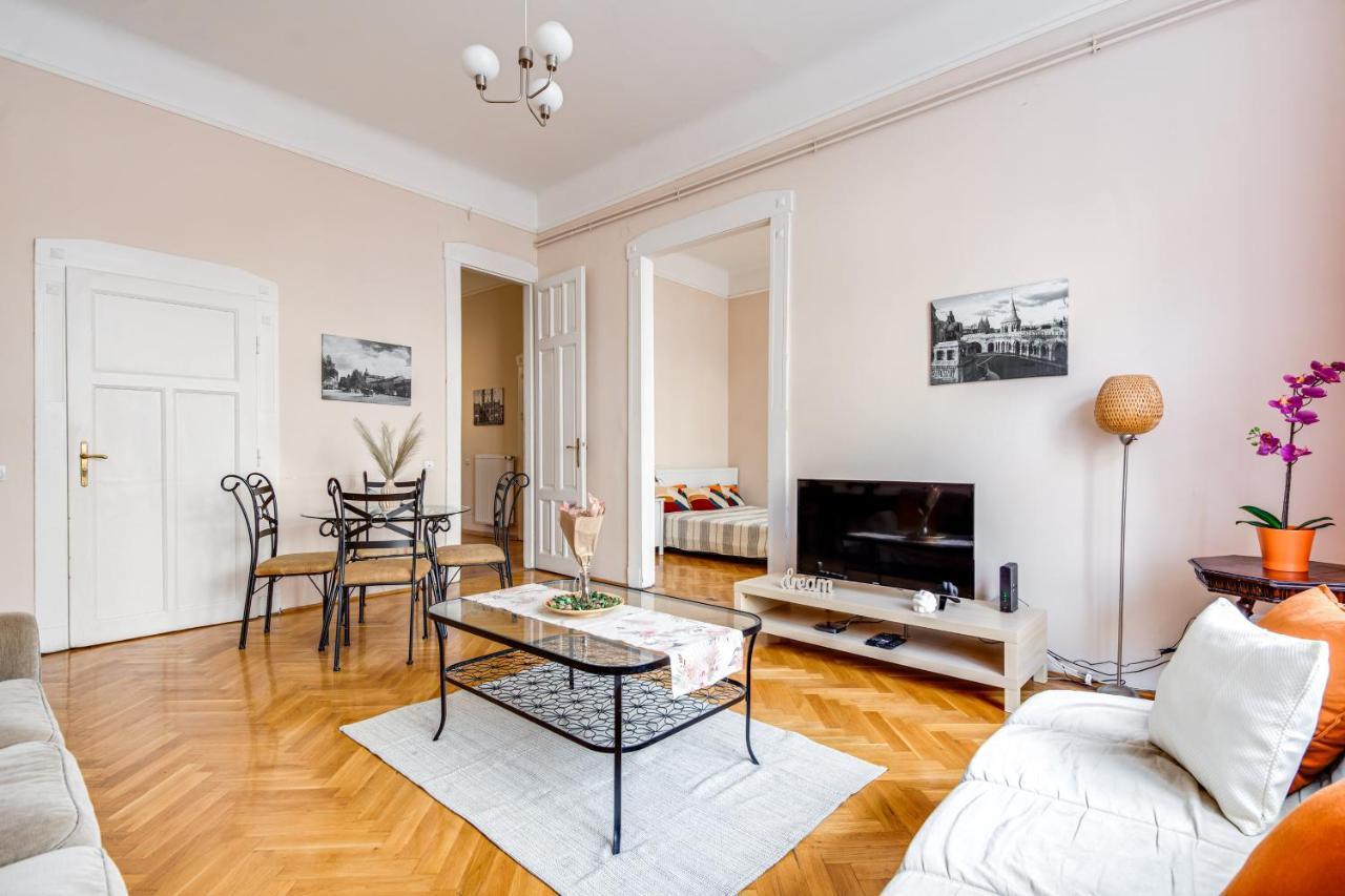 Vintage Apartment In The Jewish Quarter Budapest Exterior photo
